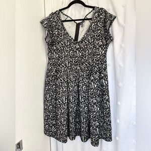 Modcloth 1X Baby Goth Roses Dress
